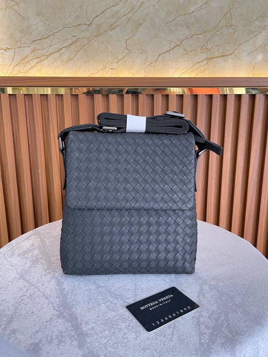 Bottega Veneta Messenger Bag