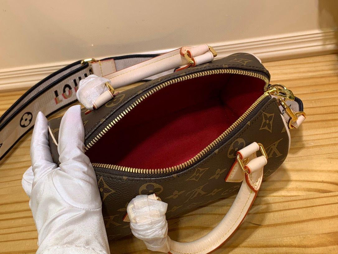 Louis Vuitton Sling Bag (VIP Quality)