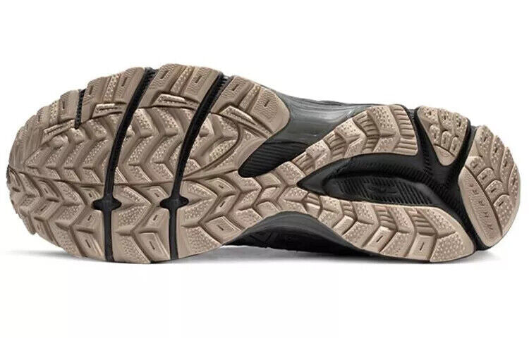 ASICS Sneakers
