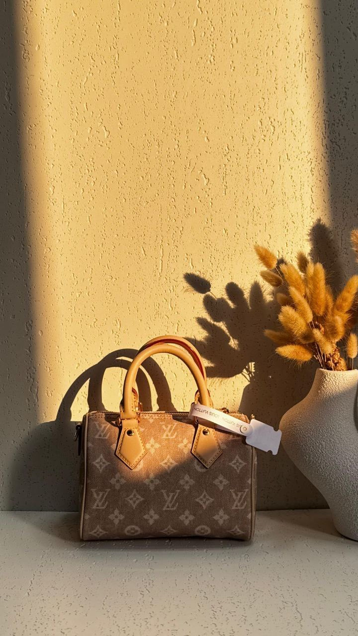 Louis Vuitton Messenger Bag (VIP Quality)