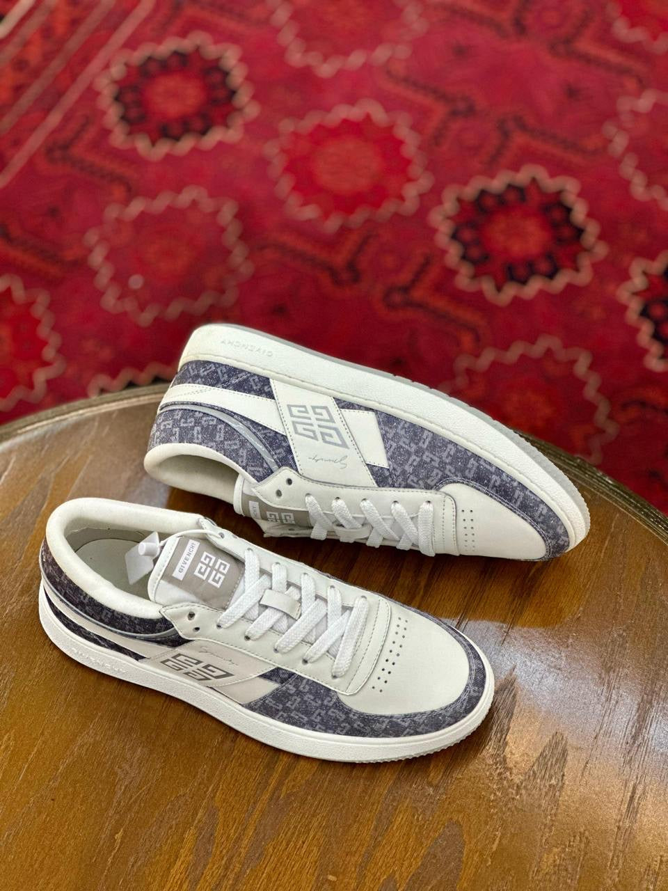 Givenchy Sneakers