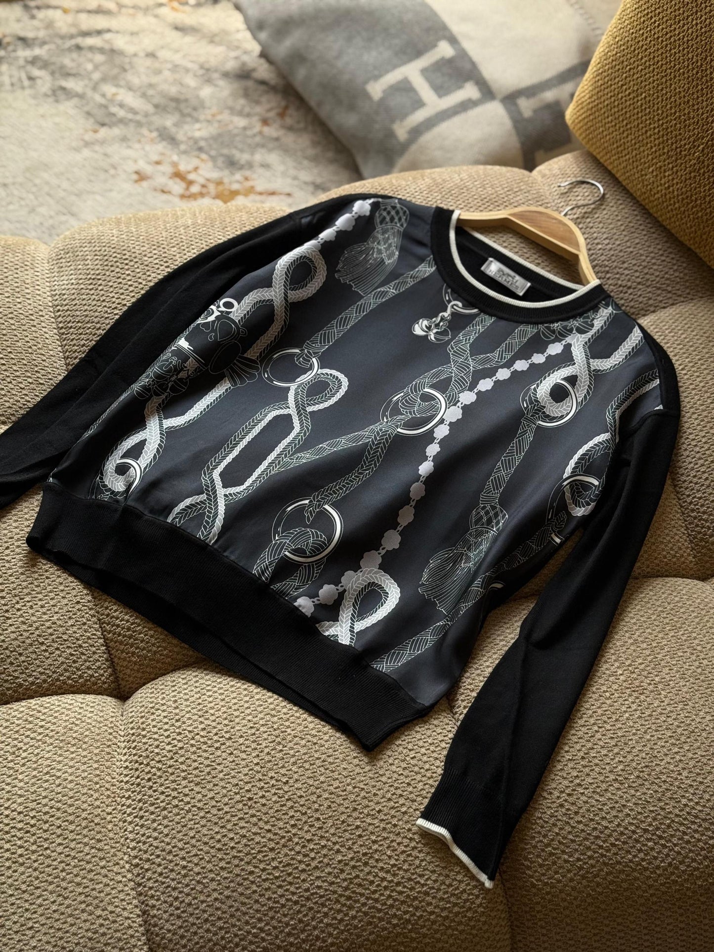 Hermes Sweater