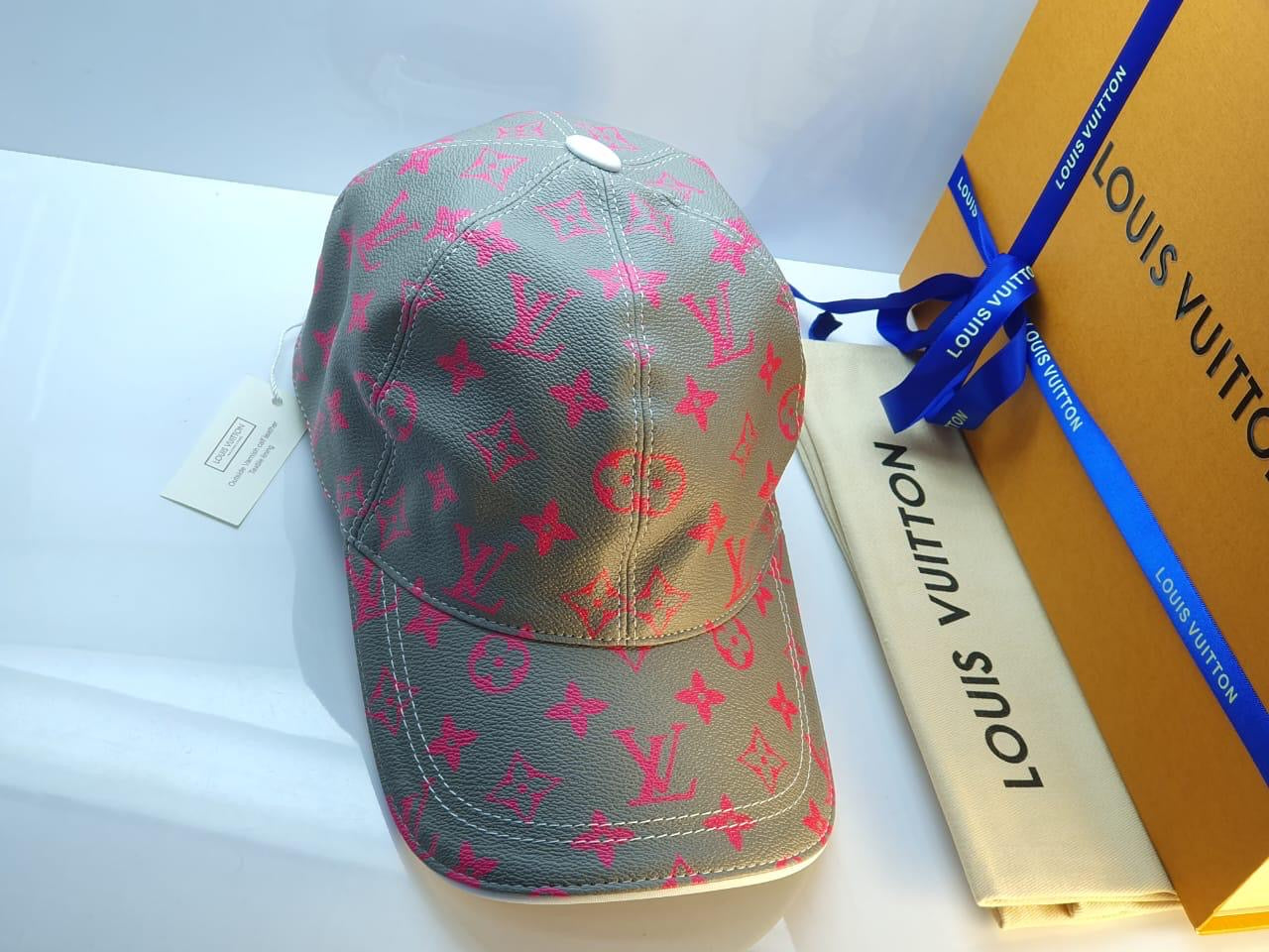 Louis Vuitton Caps 5 colors