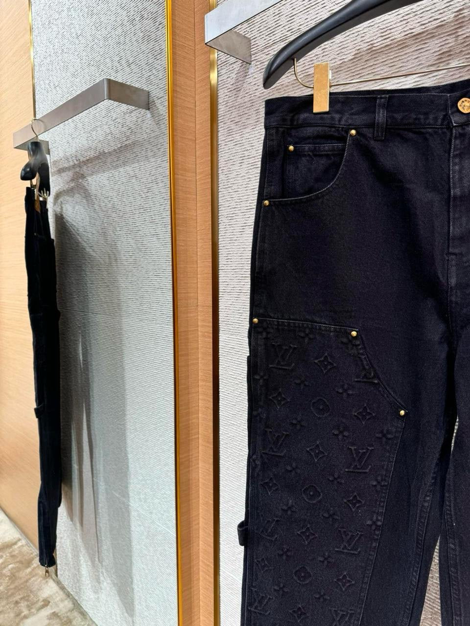 Louis Vuitton Pants