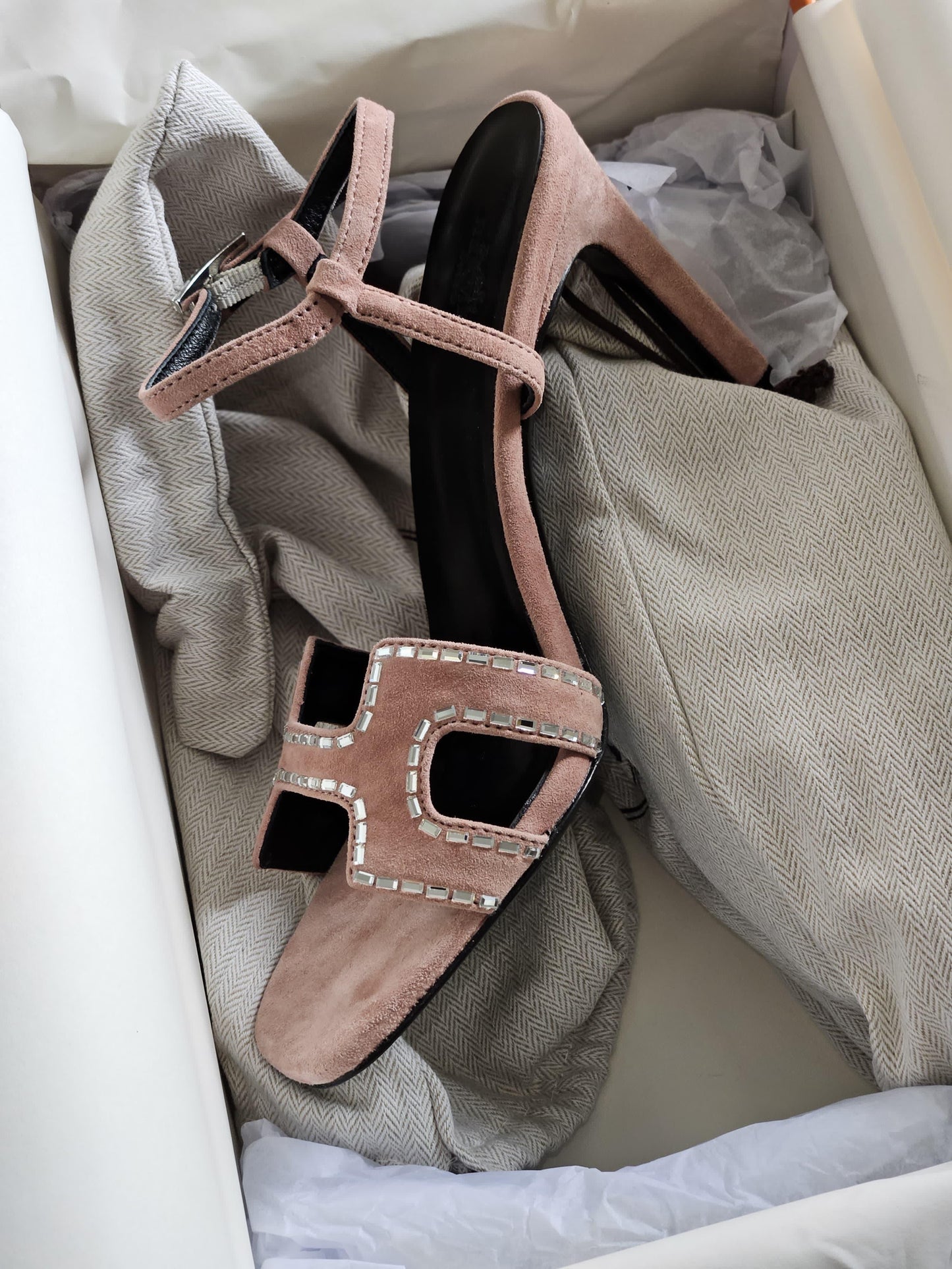 HERMES Heels