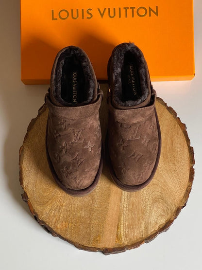 Louis Vuitton Slippers