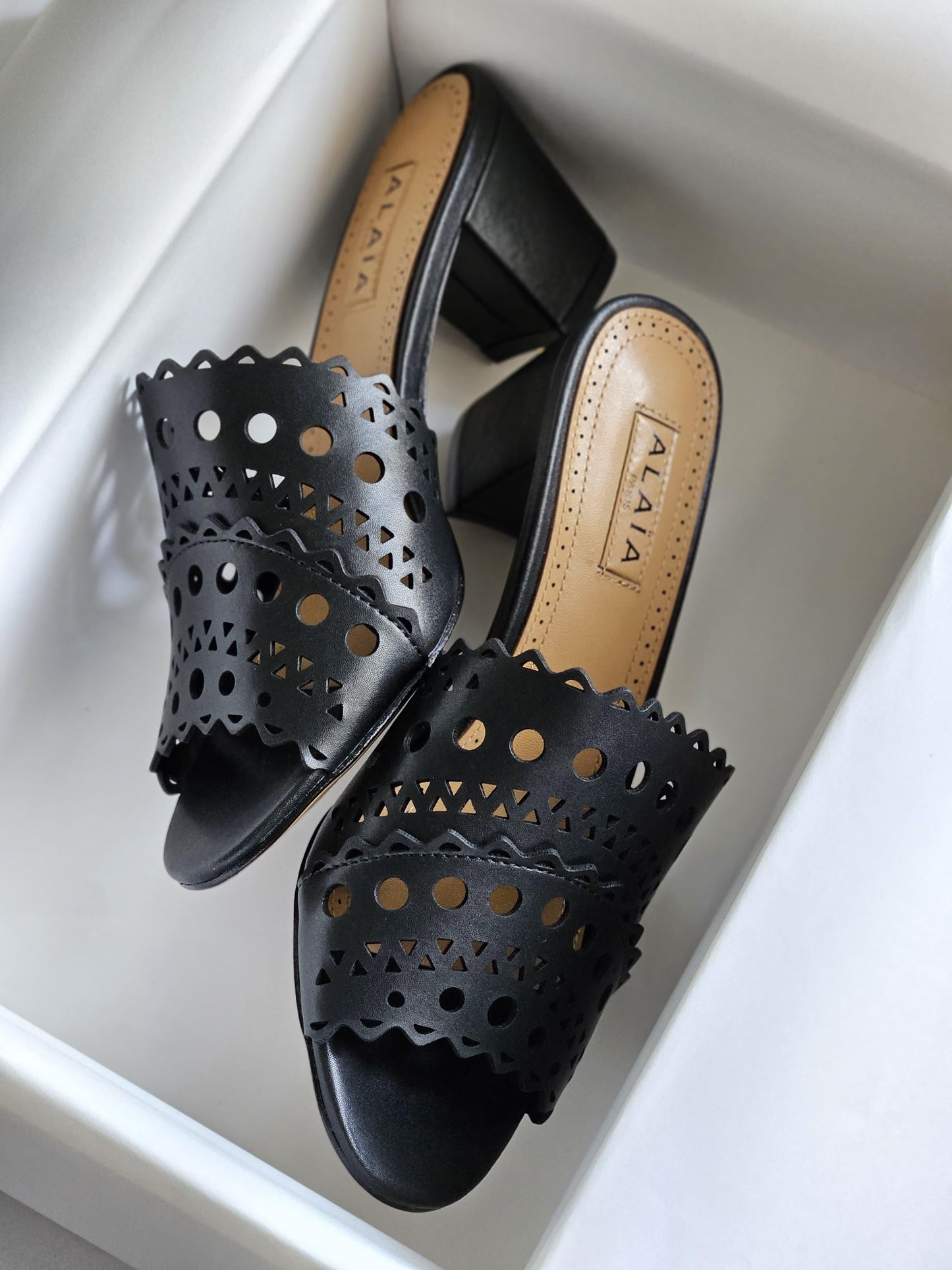 Alaya Heels