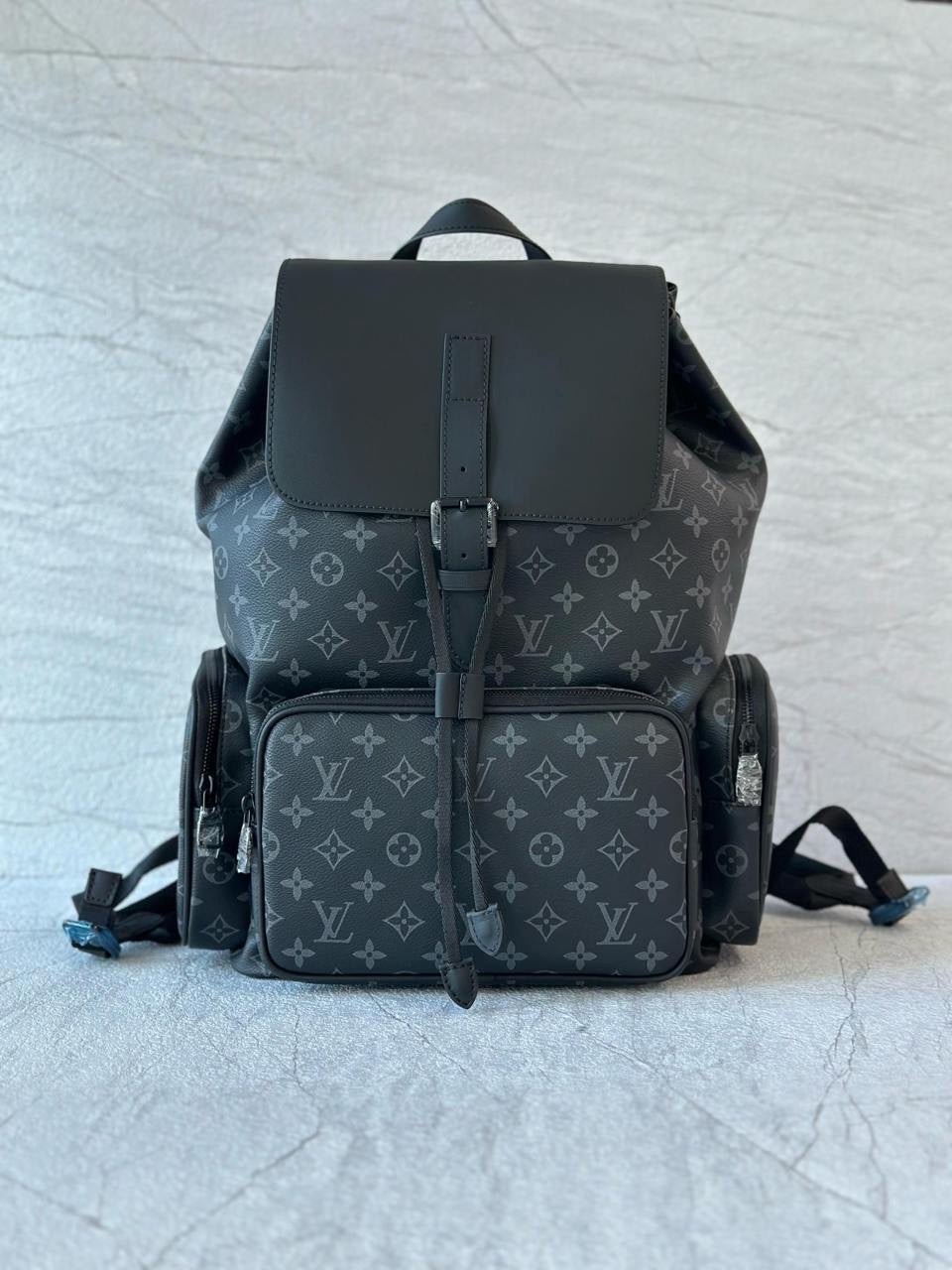 Louis Vuitton Backpack (VIP Quality)