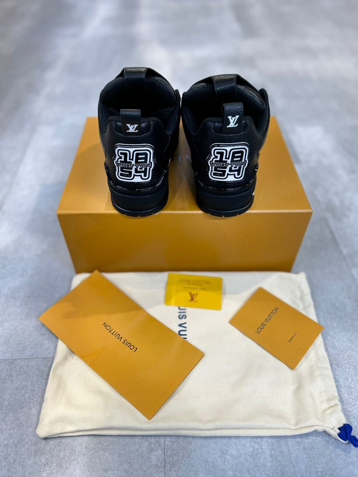 LOUIS VUITTON Shoes