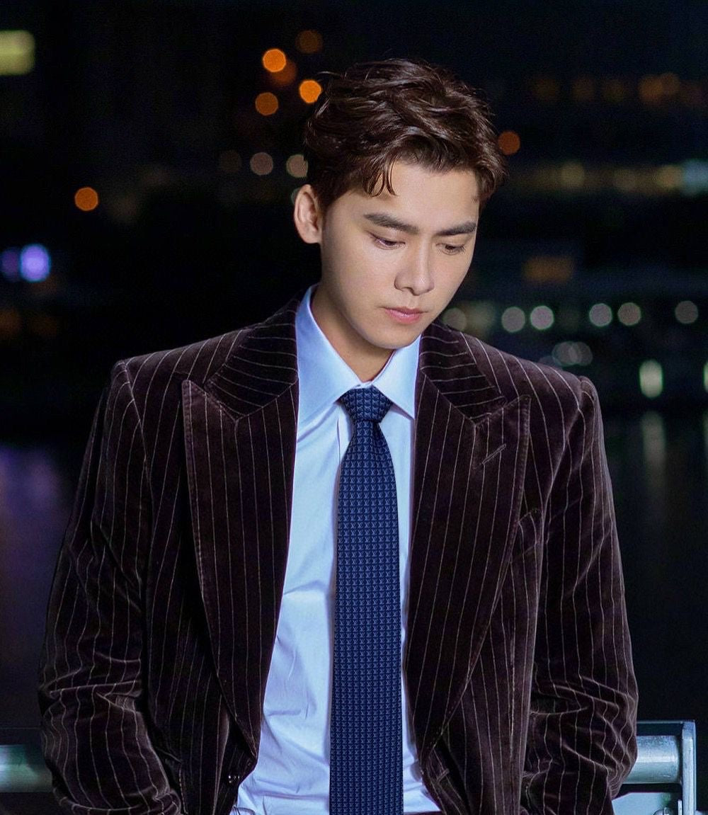 Louis Vuitton Tie 2 colors