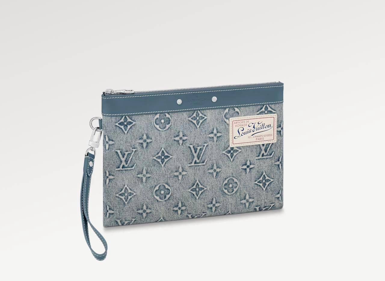 Louis Vuitton Pouch ( VIP Quality )