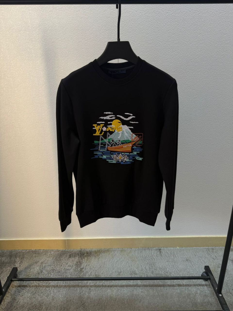 Louis Vuitton Sweatshirt