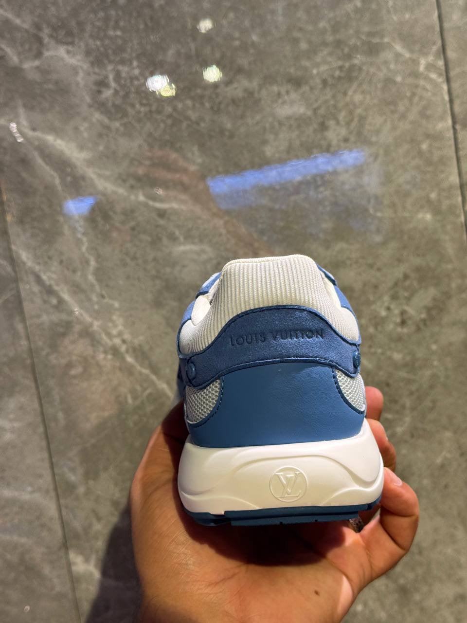 Louis Vuitton Sneakers