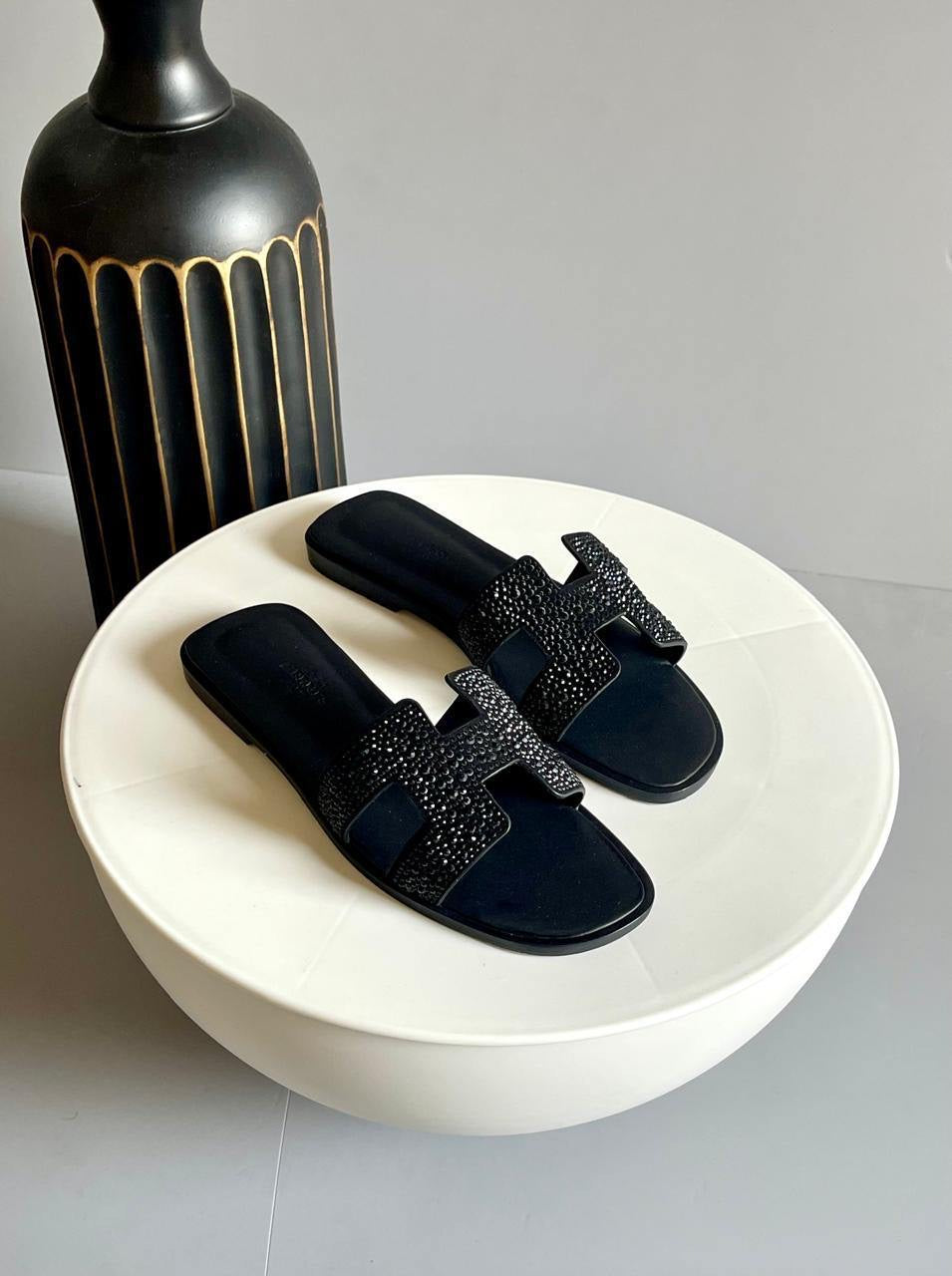 Hermes Slipper 2 colors