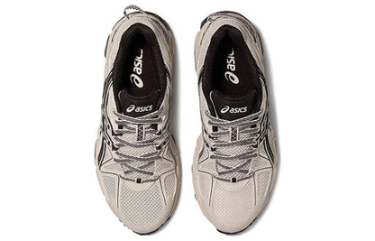 ASICS Sneakers