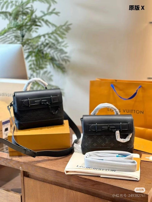 Louis Vuitton Messenger Bag