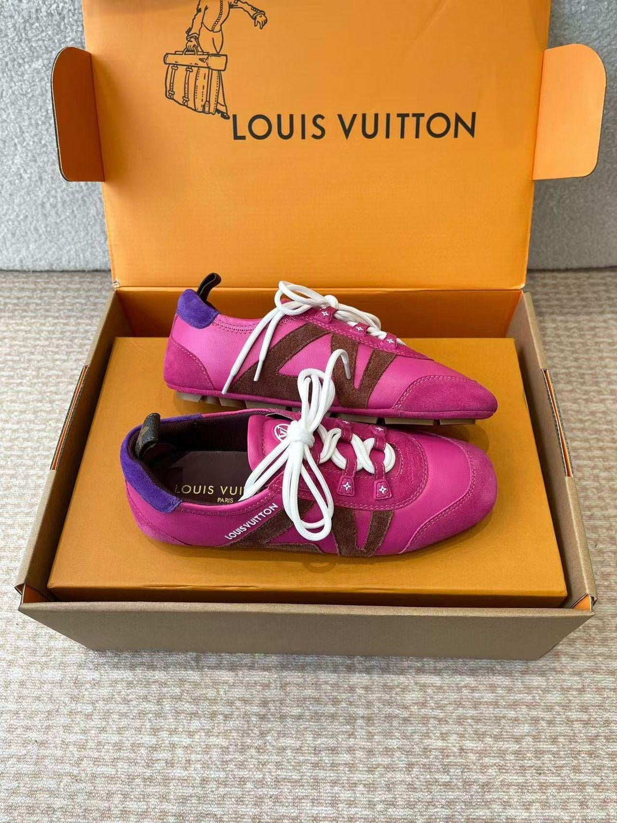 LOUIS VUITTON SNEAKERS
