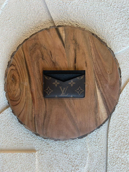 Louis Vuitton CardHolder (VIP Quality)