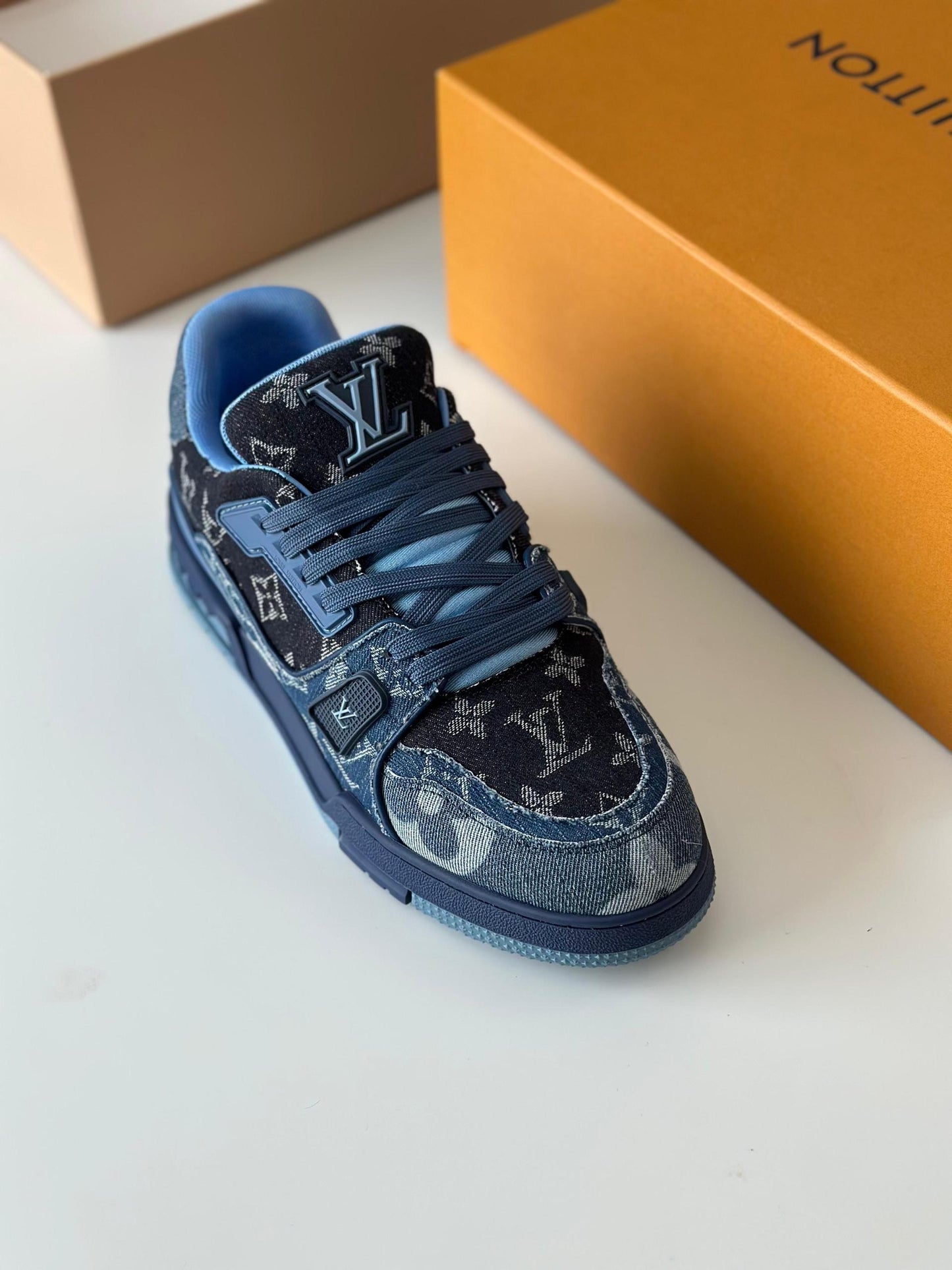 Louis Vuitton Sneakers