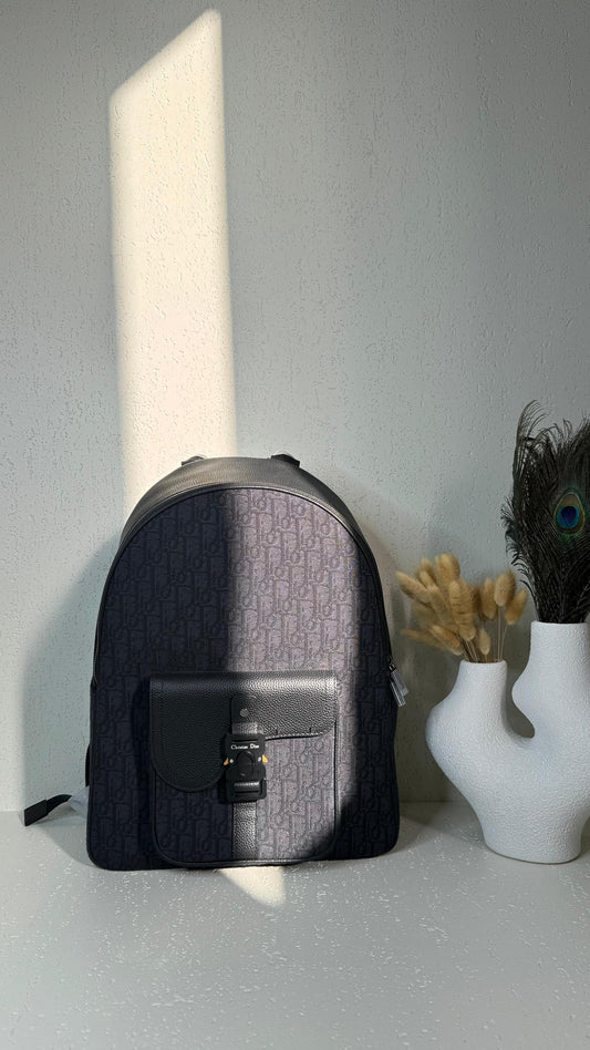 Dior Backpack (VIP Quality)