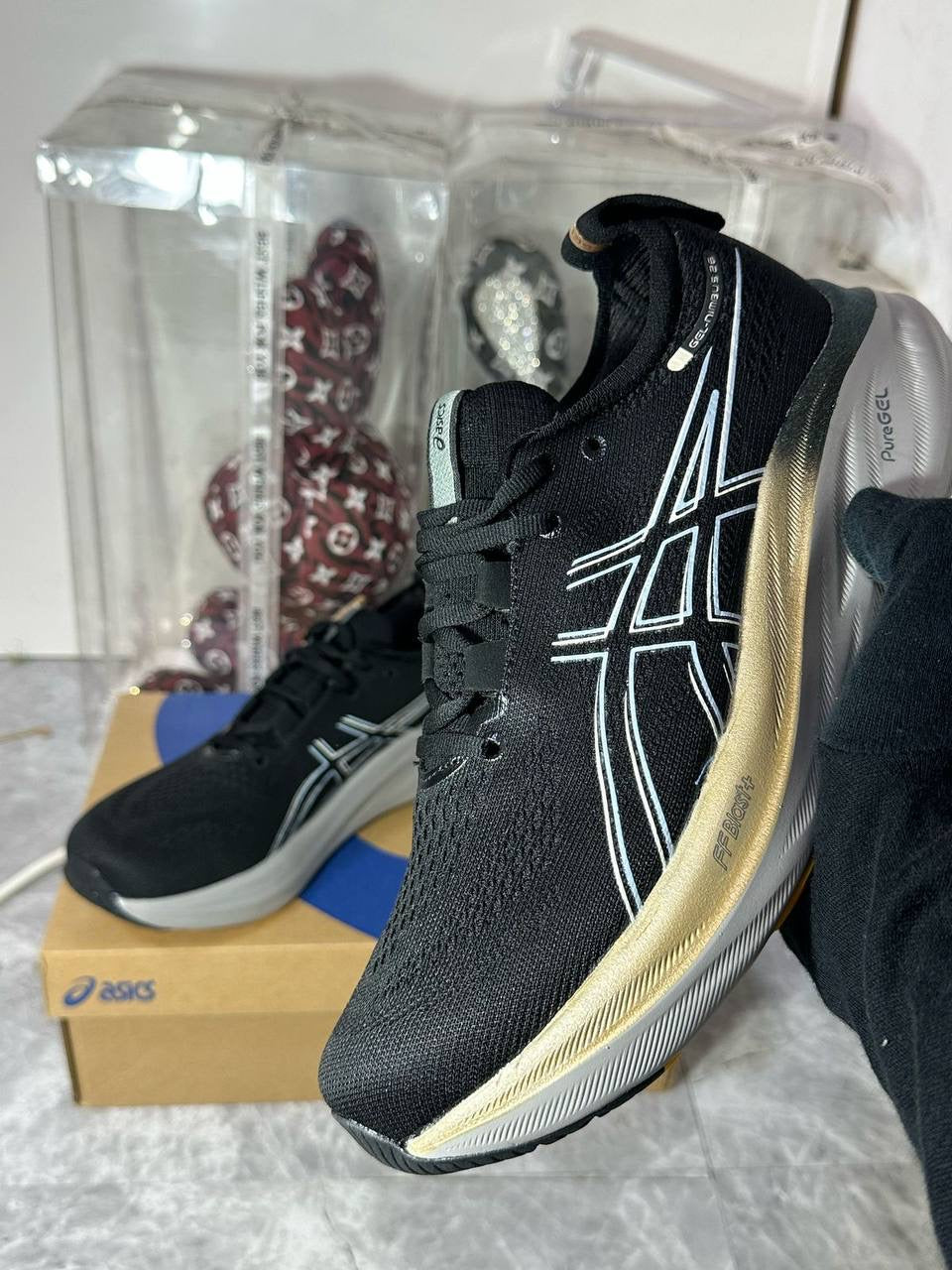 ASICS Sneakers