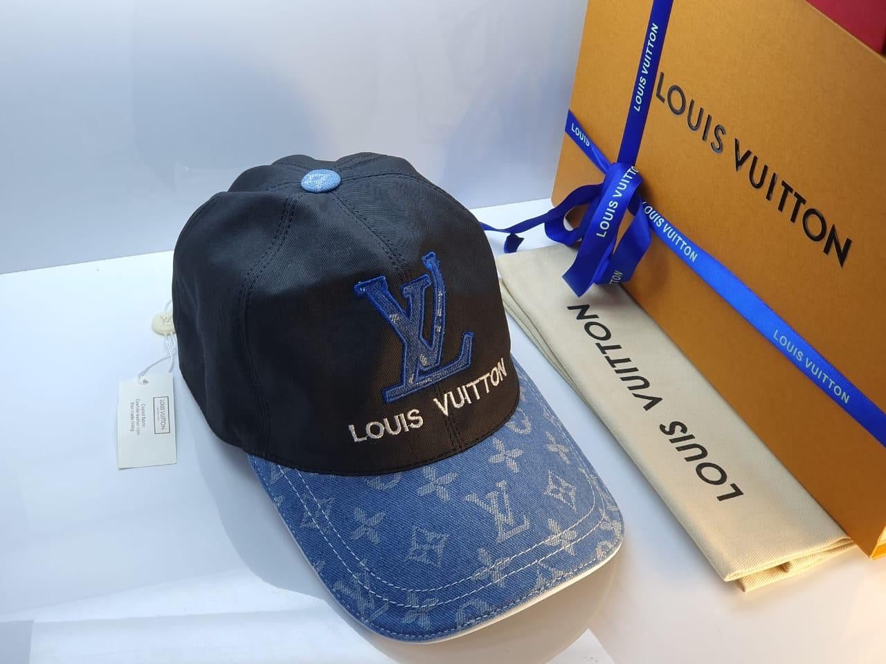 Louis Vuitton Caps 4 colors
