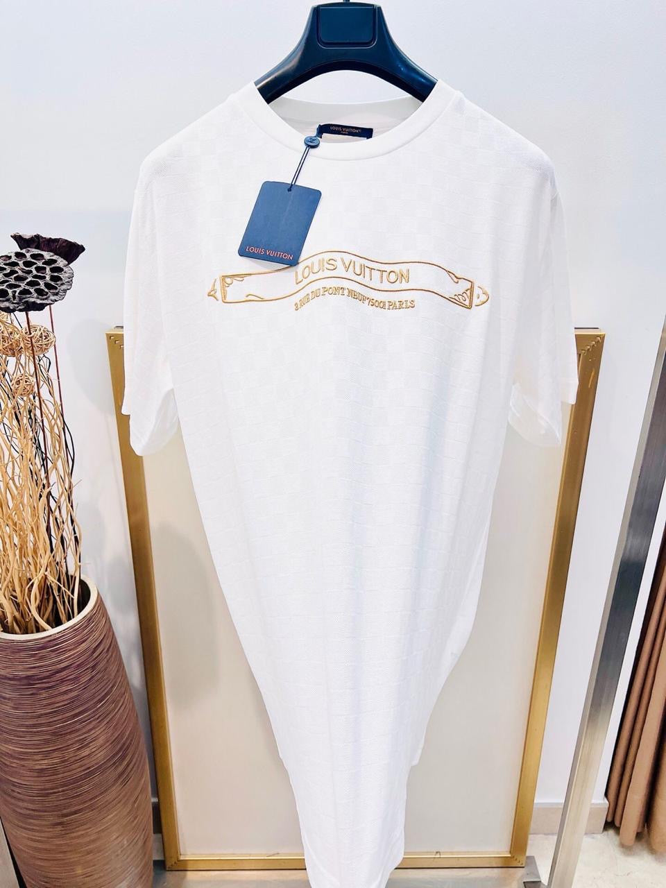 Louis Vuitton T-Shirt 2 colors