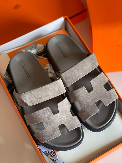 HERMES Female SLIPPERS