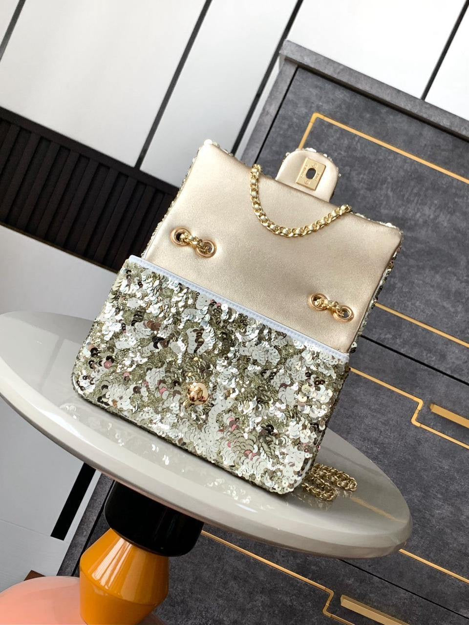 Chanel Shoulder Bag (VIP Quality)