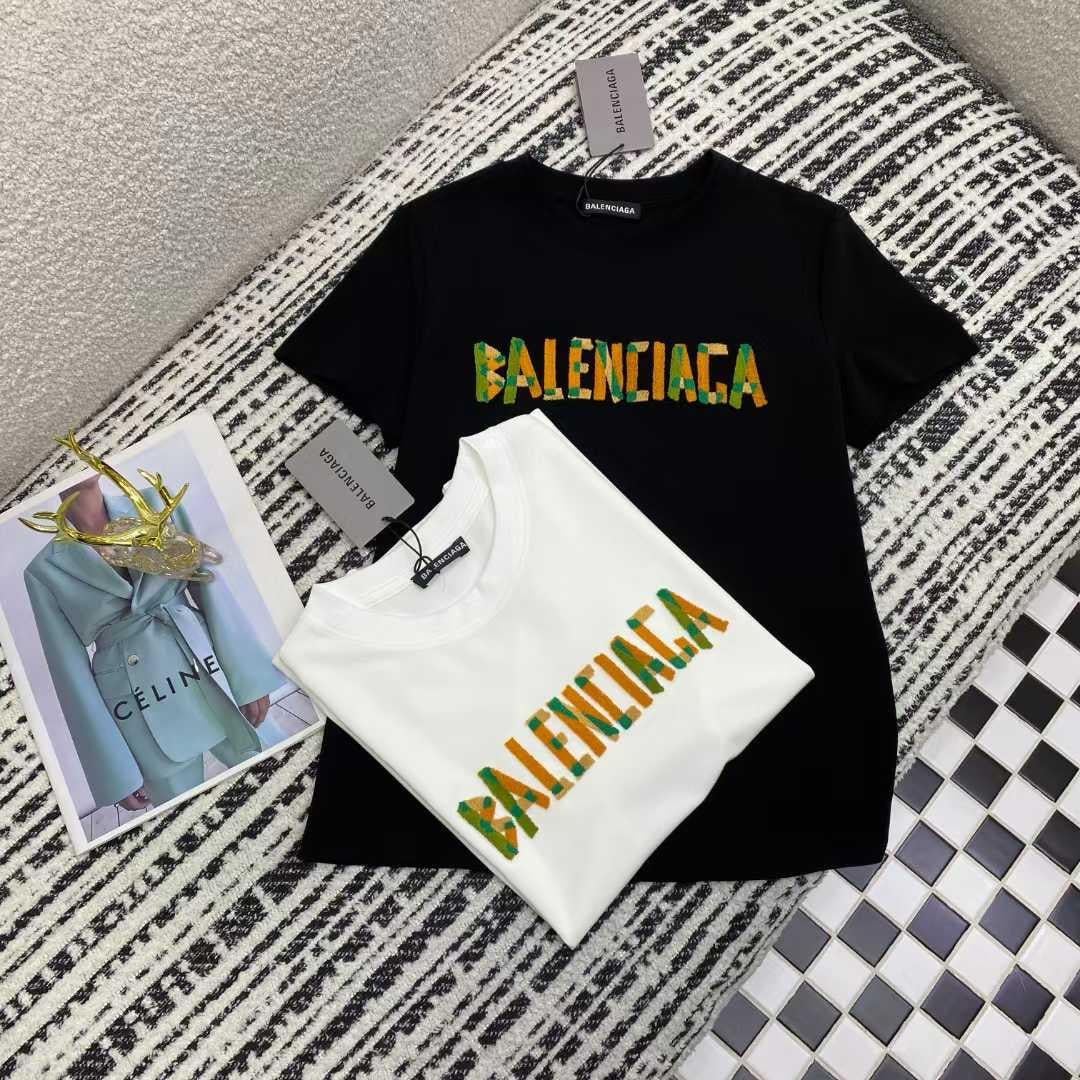 Balenciaga T-Shirt 2 colors