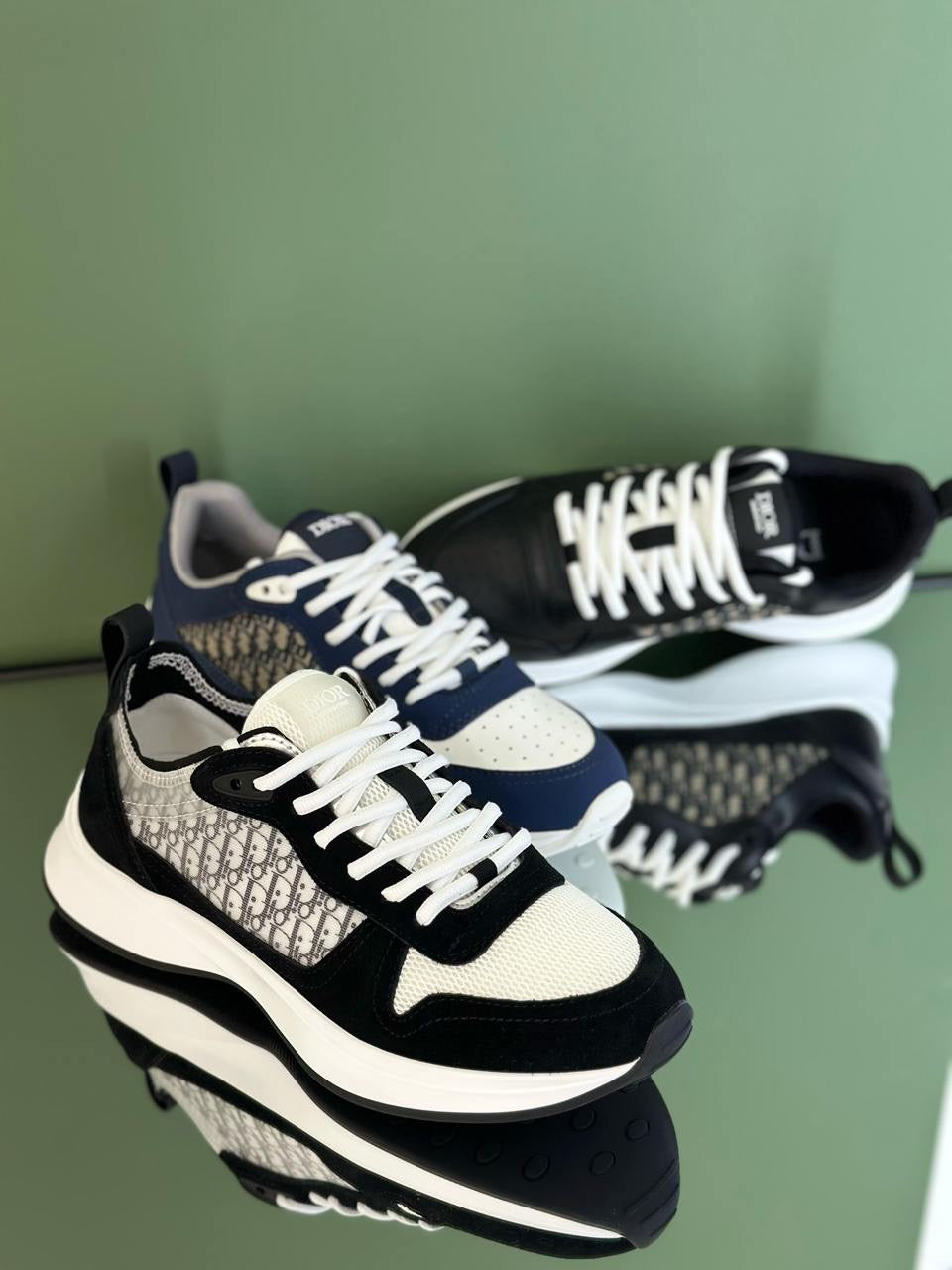 Dior B25 Sneakers