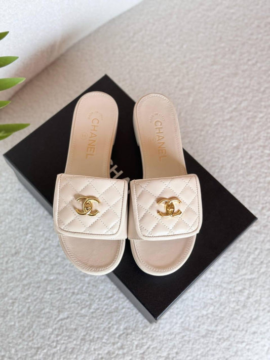 Chanel Slipper