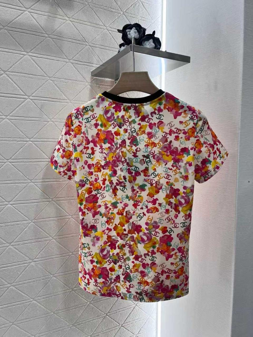 Chanel T-Shirt