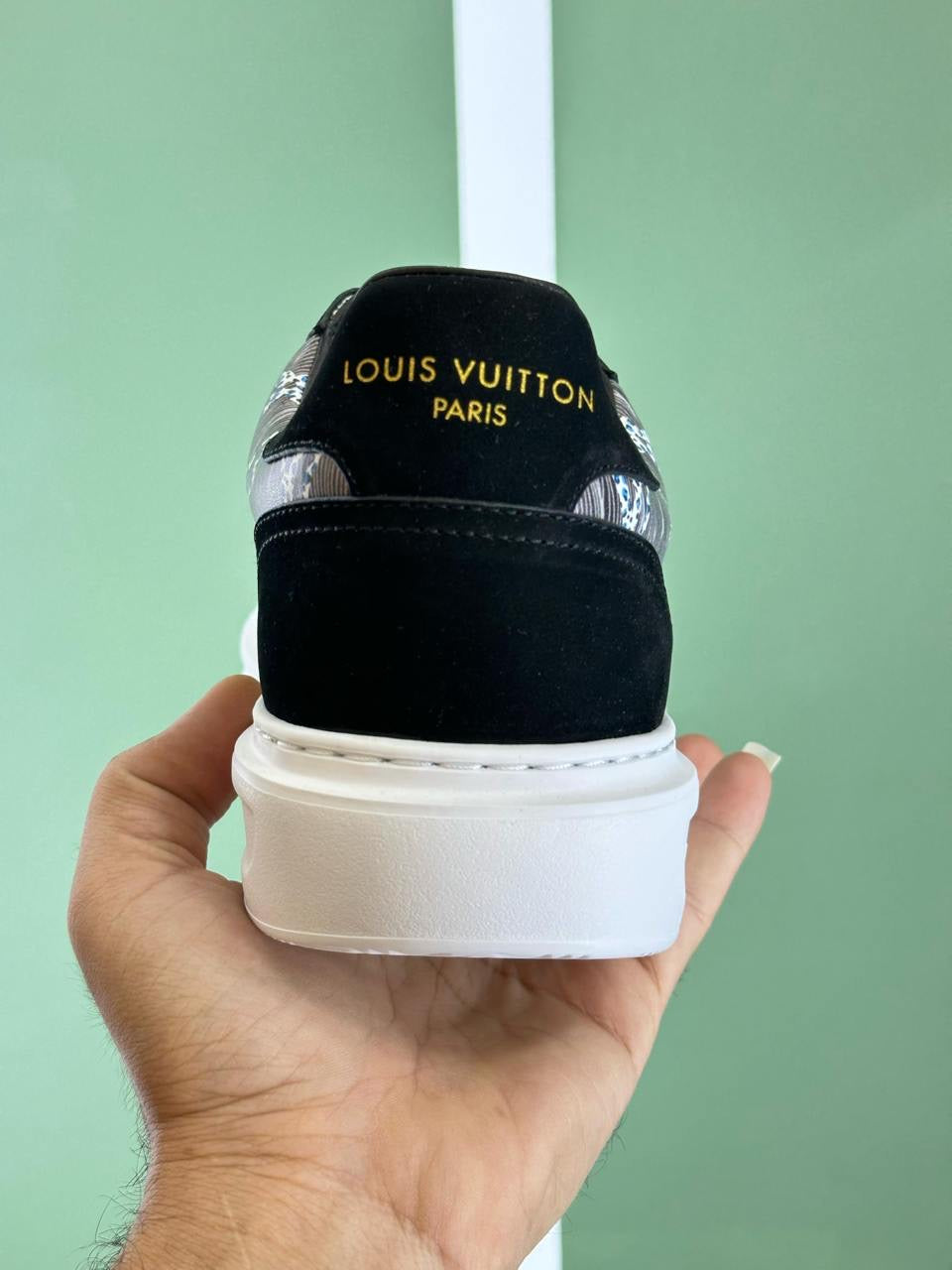 Louis Vuitton Sneakers