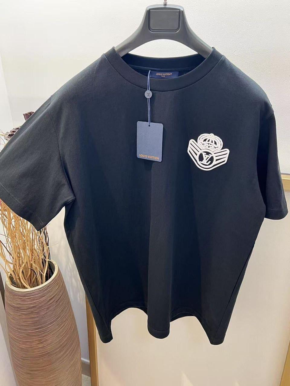 Louis Vuitton T-Shirt 2 colors