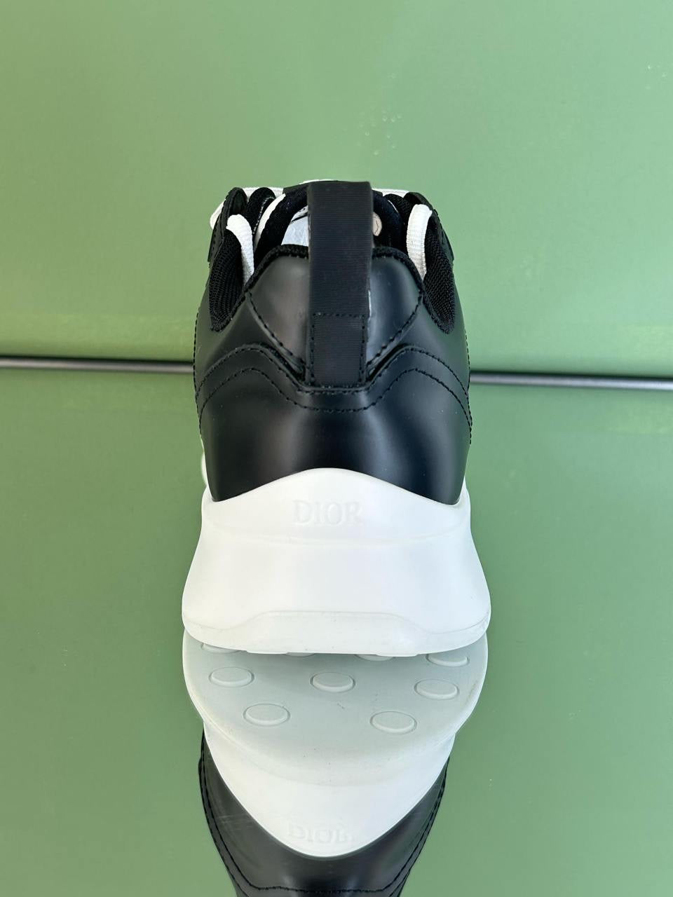 Dior B25 Sneakers