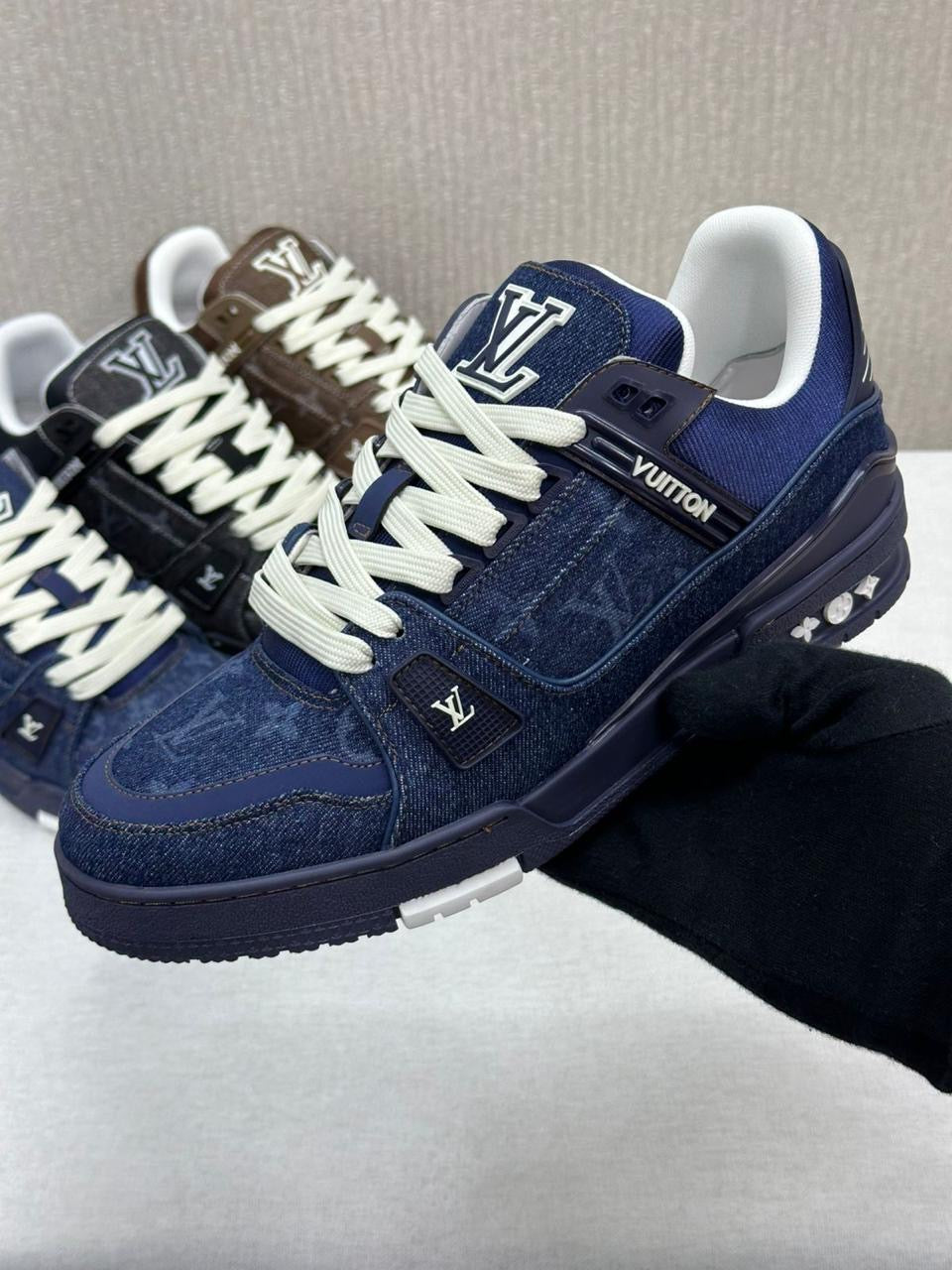 Louis Vuitton Sneakers 3 colors