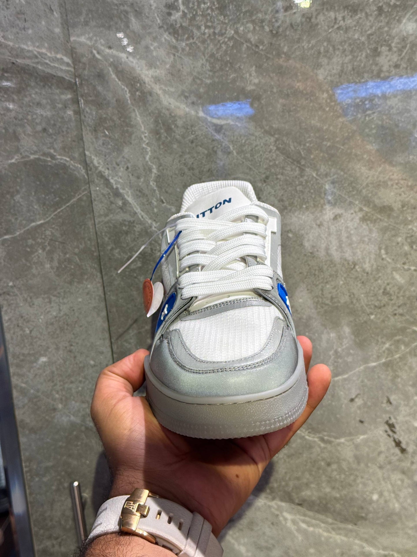 Louis Vuitton Sneakers