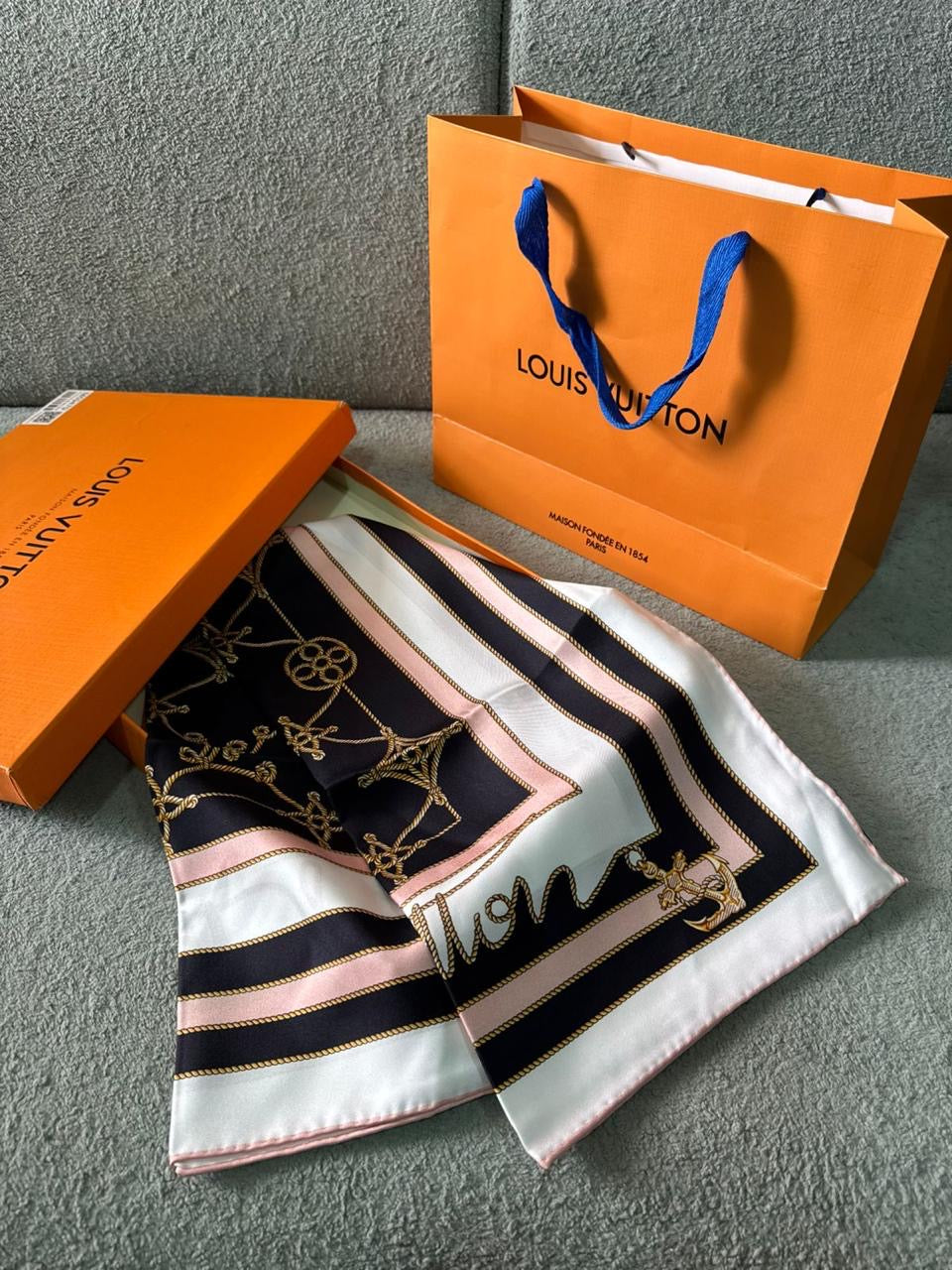 Louis Vuitton Scarfs 6 colors