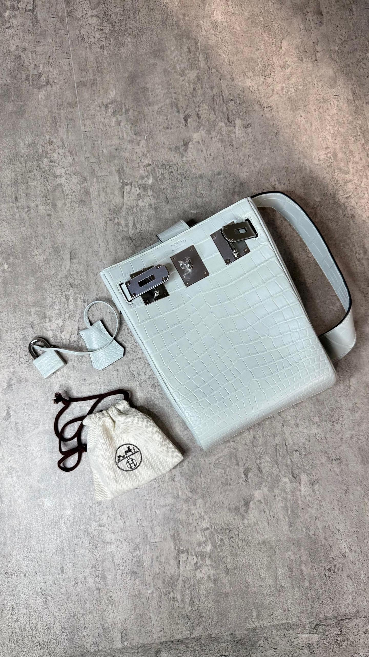Hermes Backpack (VIP Quality)