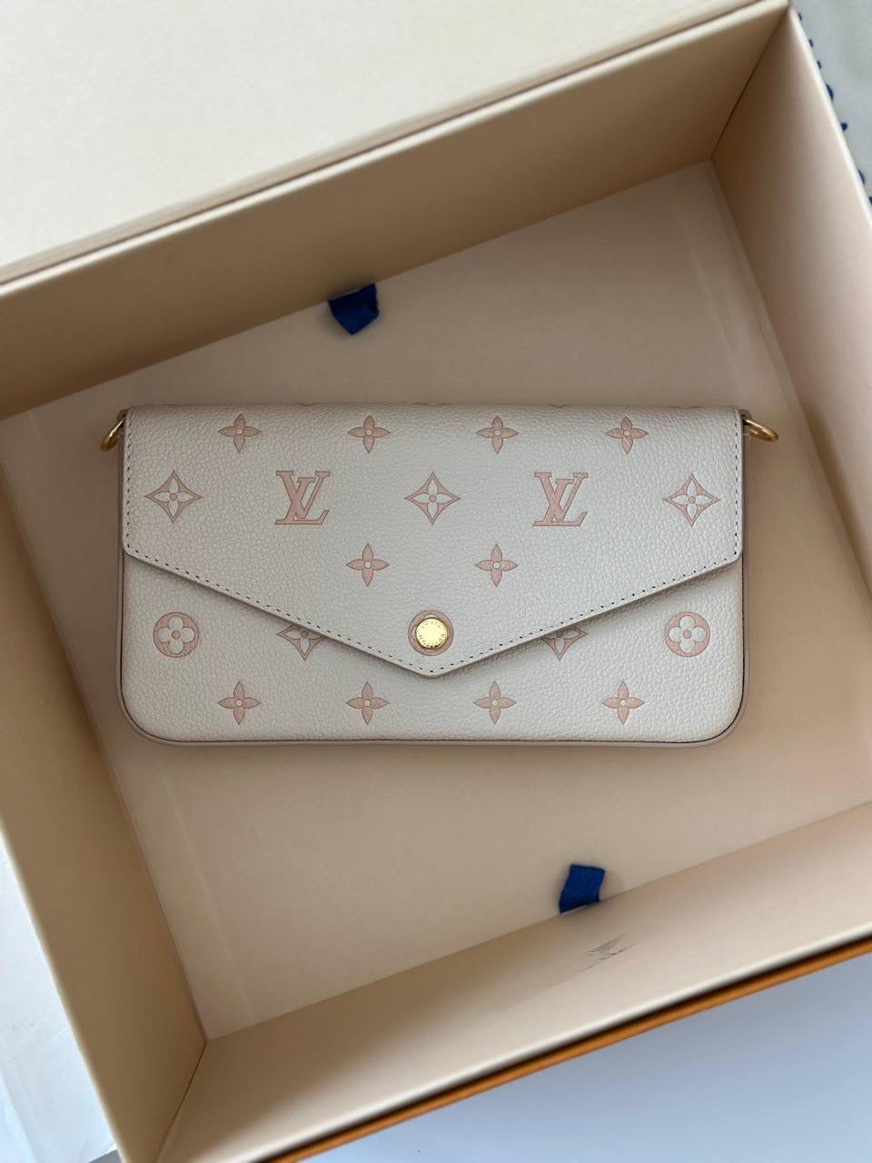 Louis Vuitton Sling Bag (VIP Quality)