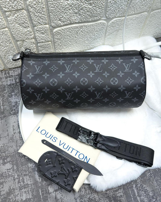 Louis Vuitton Pouch (VIP Quality)