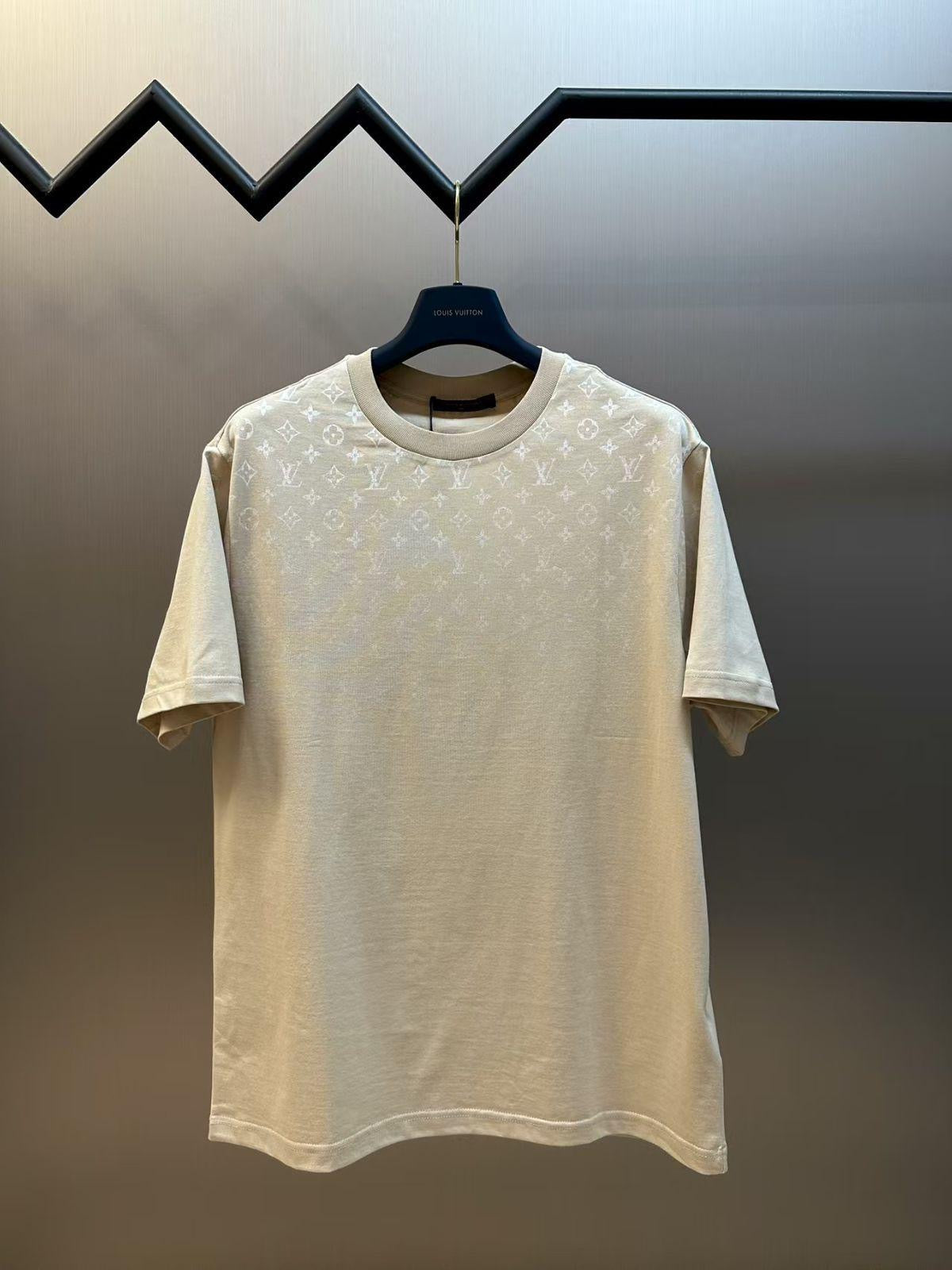 Louis Vuitton T-Shirt