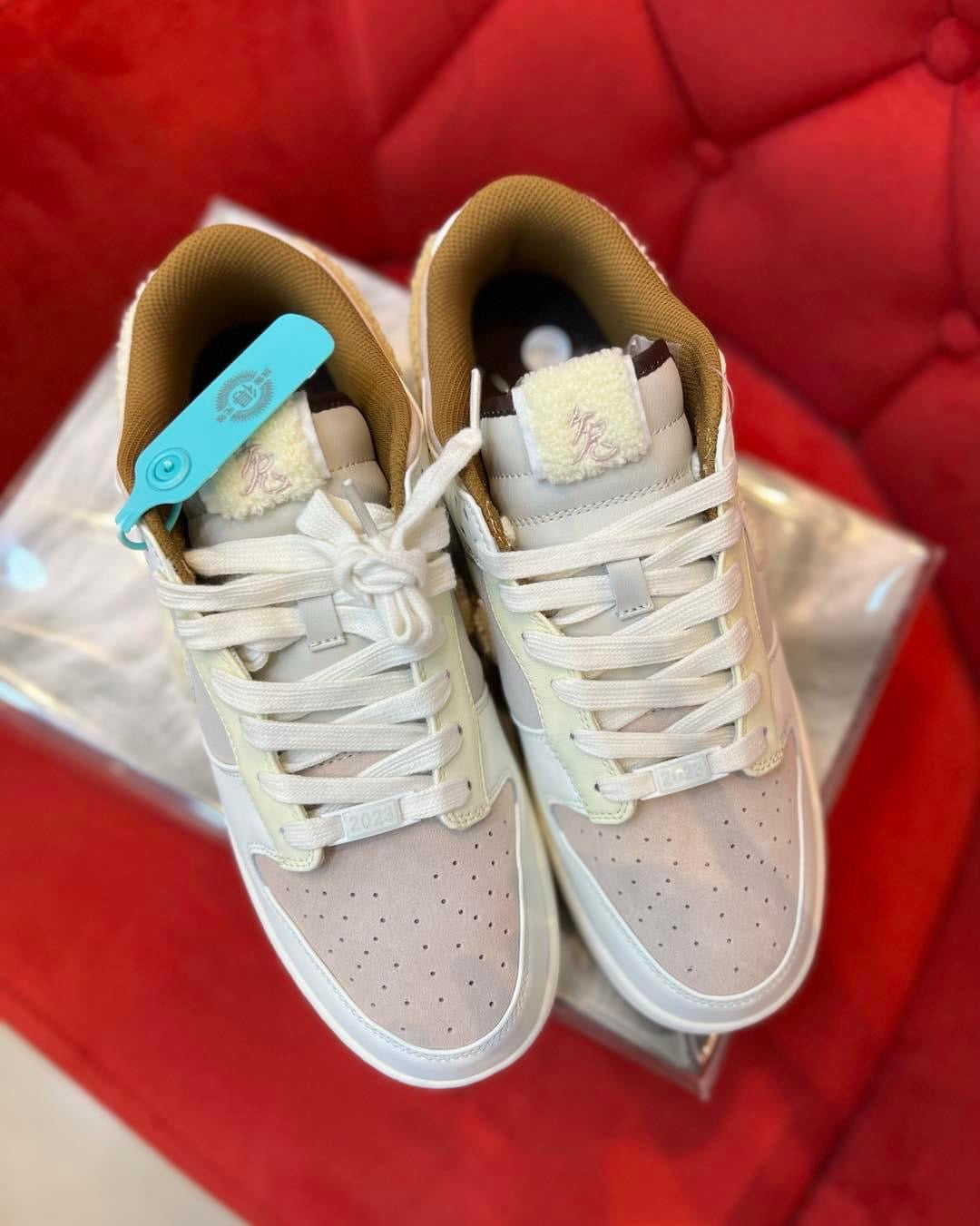 SB Dunk 'Year of the Rabbit - Fossil Stone'