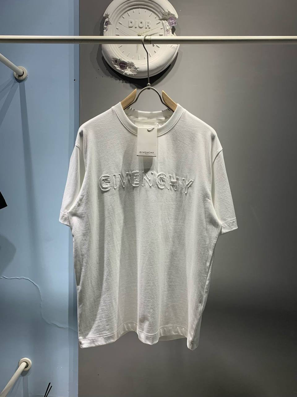 Givenchy T-shirt 2 colors