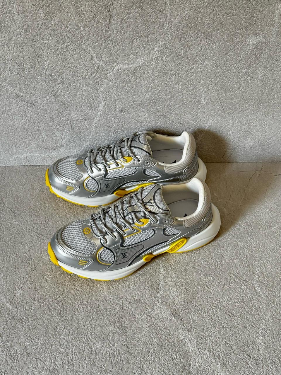 Louis Vuitton Sneakers 4 colors