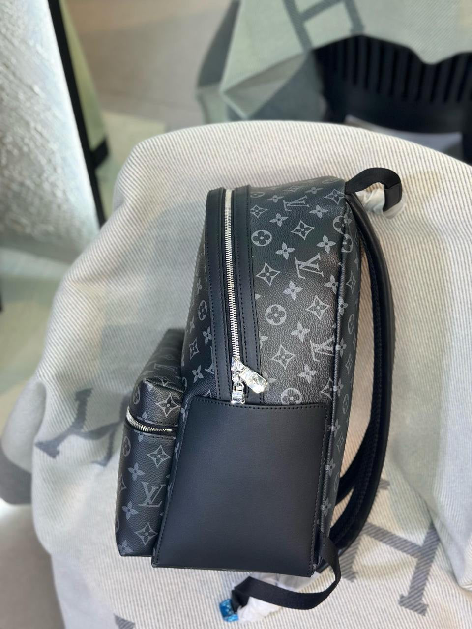 Louis Vuitton Backpack (VIP Quality)