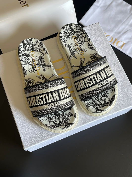 DIOR Female Slippers