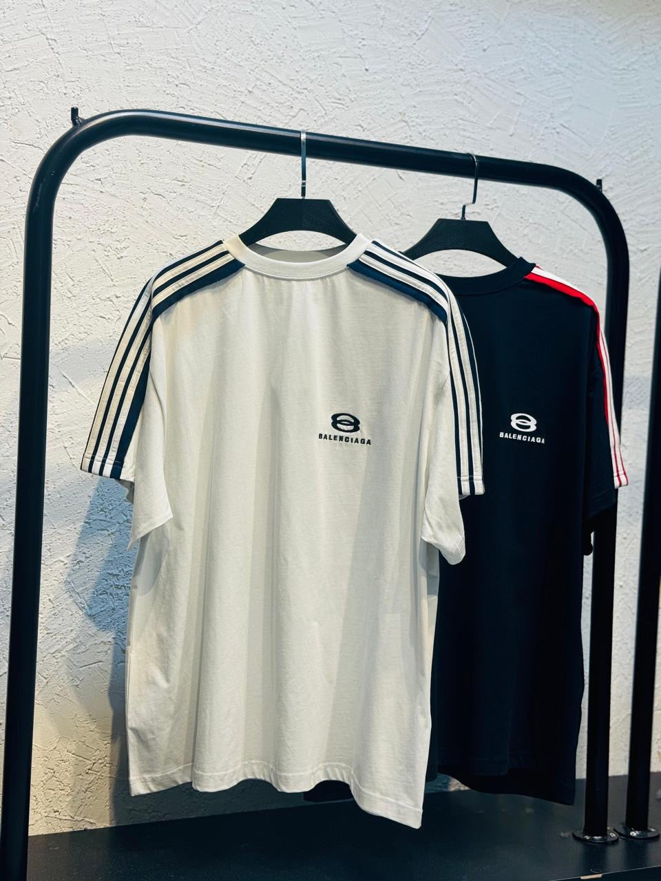 Balenciaga T-Shirt 2 colors