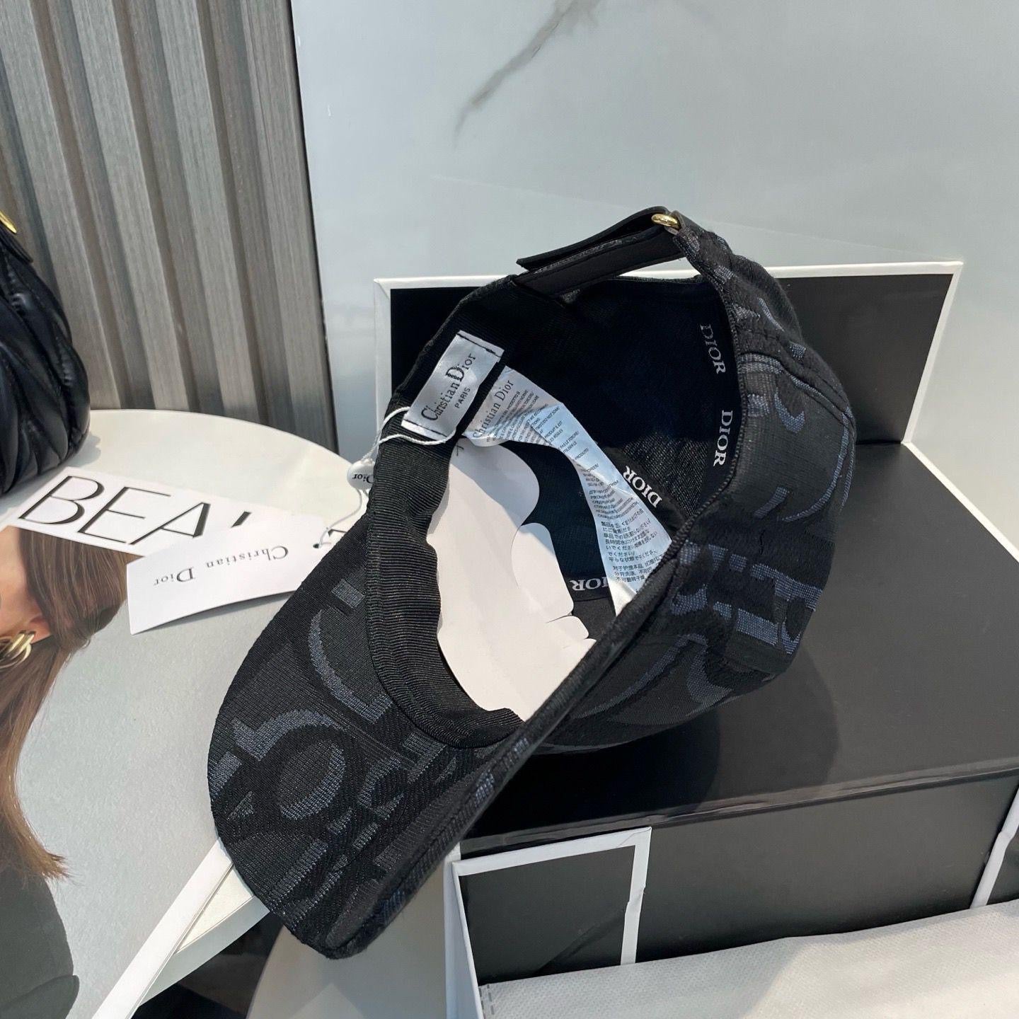 Dior Cap